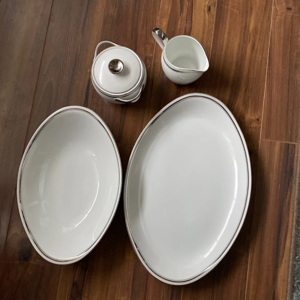 4 pc Barones by Royal Song